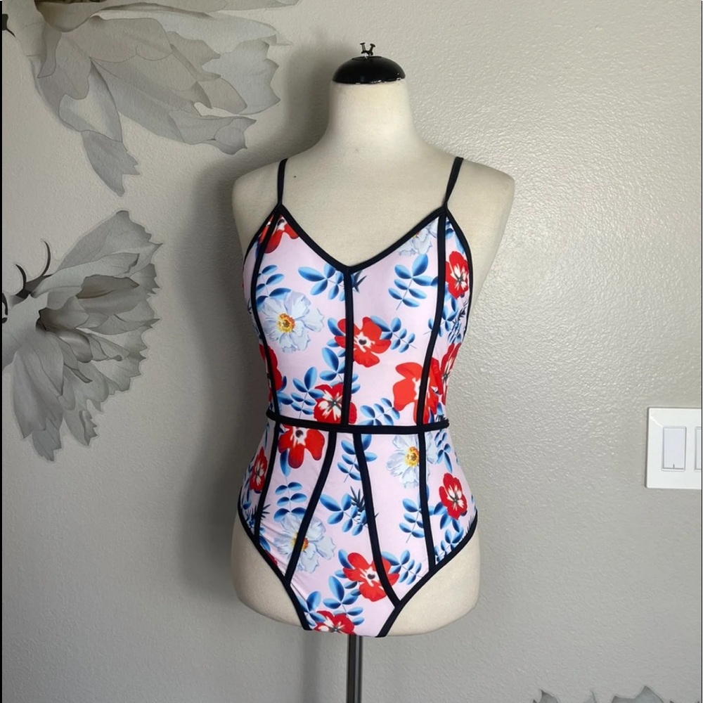 New Women's Floral Pink Swimsuit